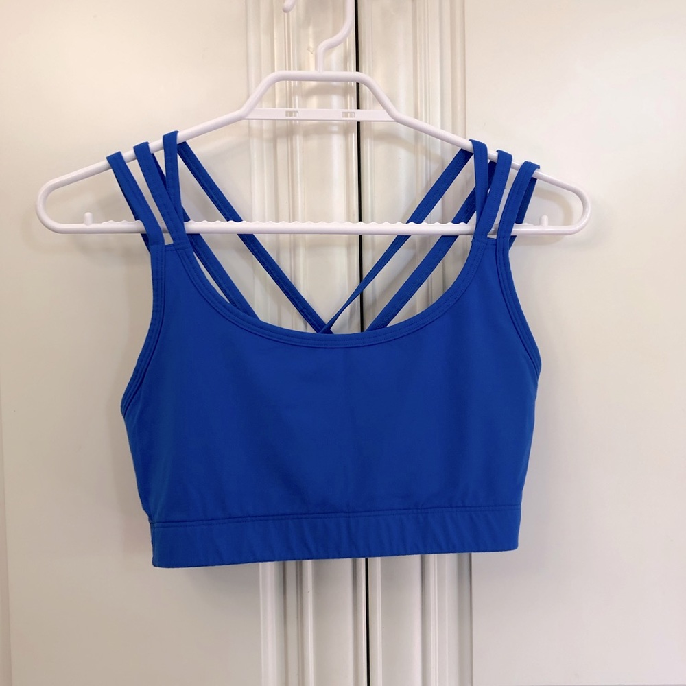 GAPFit medium impact blue sports bra
